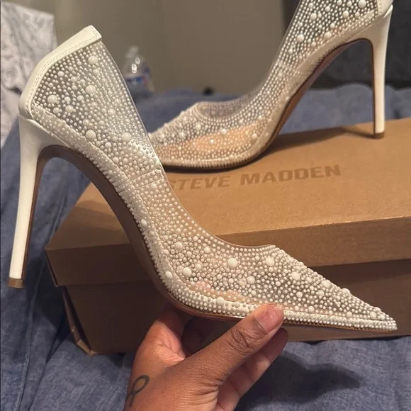 Steve Madden White Crystal Embellished Heels - Picture 3 of 5